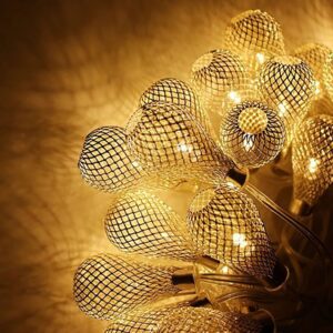Metal Bulb LED String Lights (16 Lamps)